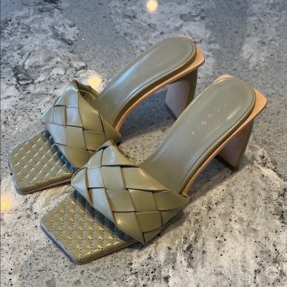 NWOB Rienda Sage Green Woven and Wood Heeled Sandals - Picture 7 of 9